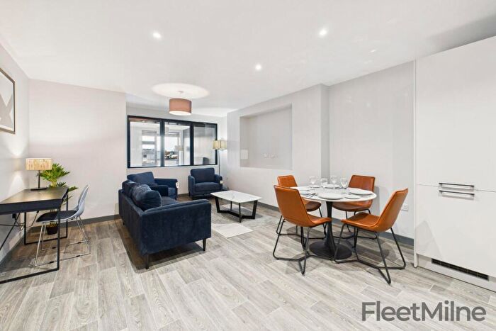 2 Bedroom Apartment To Rent In Lock House, Lionel Street, Birmingham, B3