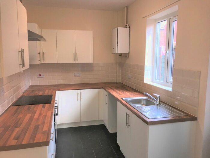 3 Bedroom End Of Terrace House To Rent In Victoria Street, Creswell, Worksop, S80
