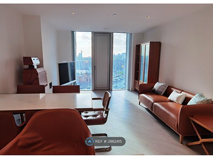 2 Bedroom Flat To Rent In Vista River Tower, Manchester, M3