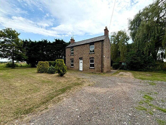 3 Bedroom Cottage For Sale In Holbeach Road, Spalding, PE12
