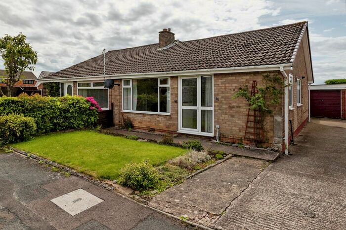 2 Bedroom Bungalow For Sale In Wainstones Drive, Great Ayton, Middlesbrough, North Yorkshire, TS9