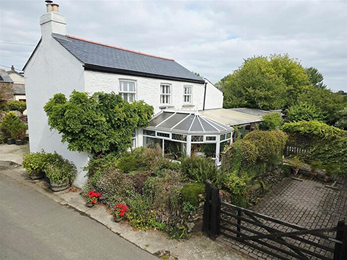 4 Bedroom Cottage For Sale In Truscott, Launceston, PL15