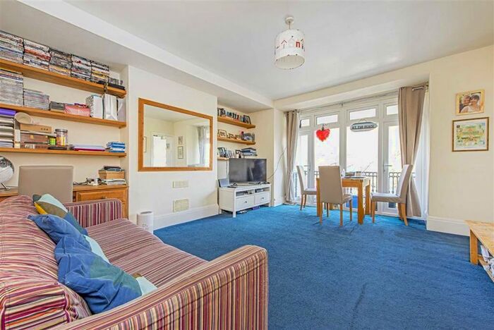 3 Bedroom Flat To Rent In Elmers Drive, Teddington, TW11