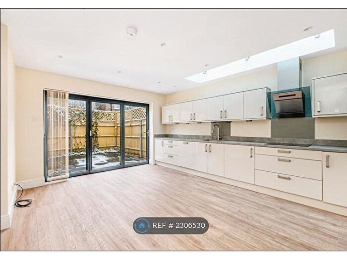 5 Bedroom End Of Terrace House To Rent In Balfour Road, London, W13