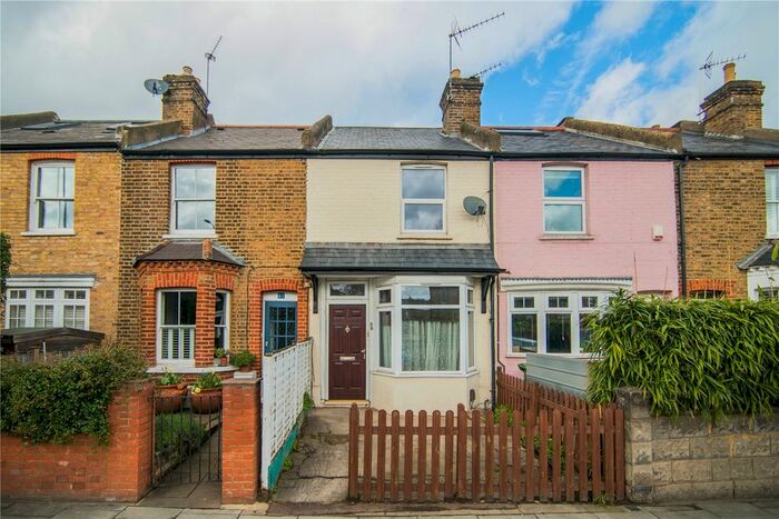 2 Bedroom Detached House To Rent In Lower Mortlake Road, Richmond, TW9
