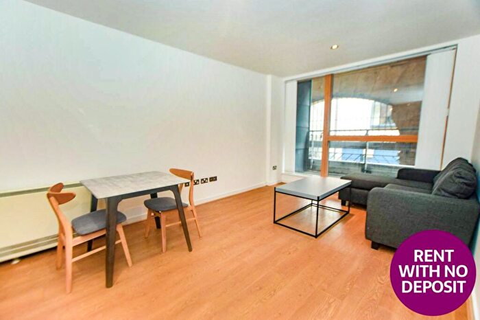 2 Bedroom Flat To Rent In Market Square, High Street, Northern Quarter, Manchester, M4