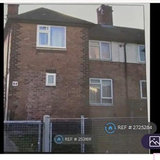 3 Bedroom Semi Detached House To Rent In Hockley Farm Road, Leicester, LE3