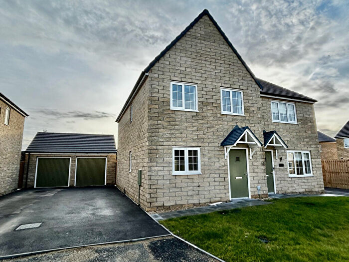 3 Bedroom Semi Detached House For Sale In Elm Drive, Holbeach, PE12