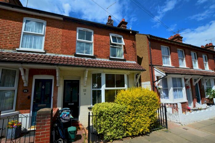 3 Bedroom Semi-Detached House To Rent In Burnham Road, St Albans, AL1