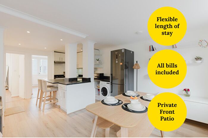 2 Bedroom Apartment To Rent In Lamb'S Passage, London, EC1Y