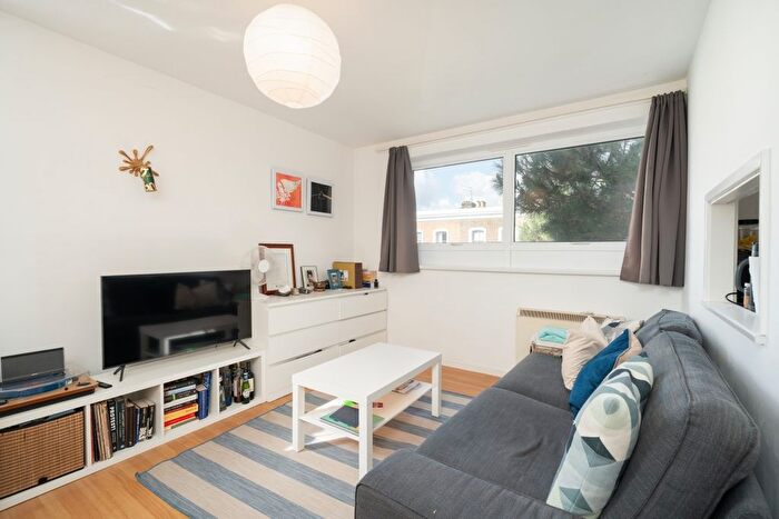 1 Bedroom Flat To Rent In St. Stephens Terrace, London, SW8