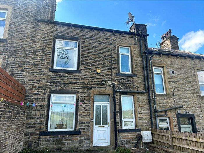 2 Bedroom Terraced House To Rent In Churn Milk Lane, Holmfield, Halifax, West Yorkshire, HX3