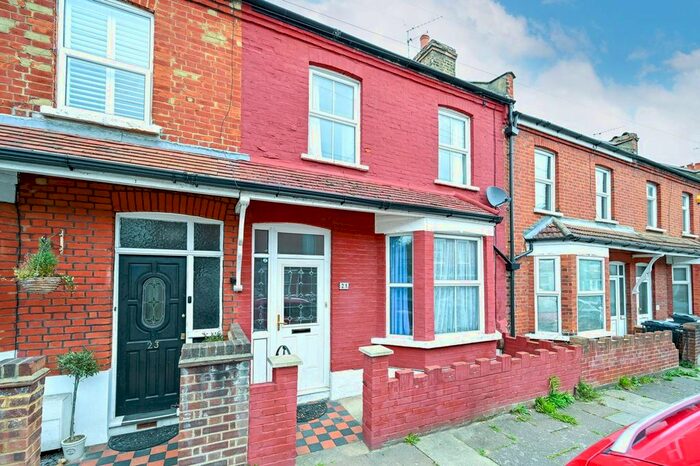 3 Bedroom Semi-Detached House To Rent In Aylett Road, Isleworth, TW7