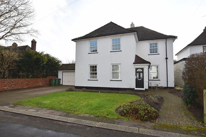 4 Bedroom Detached House For Sale In Godwyn Gardens, Folkestone, CT20