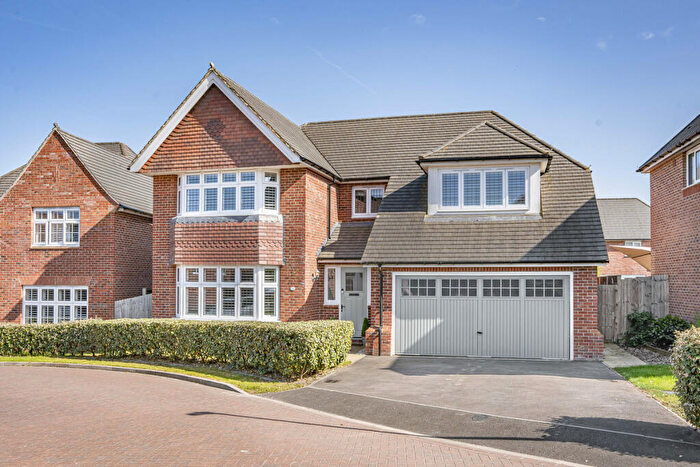5 Bedroom Detached House For Sale In Grandy Crescent, Milton, OX13