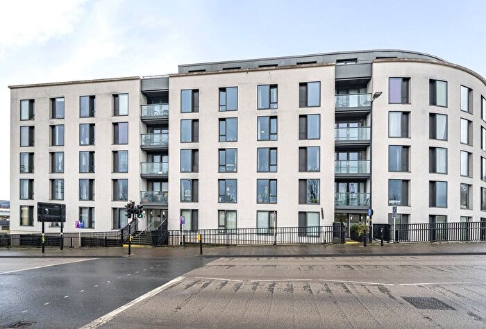 1 Bedroom Flat To Rent In Honeybourne Way, Cheltenham, Gloucestershire, GL50