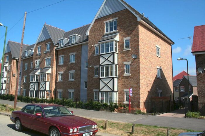 2 Bedroom Apartment To Rent In Richards Field, Chineham, Basingstoke, Hants, RG24