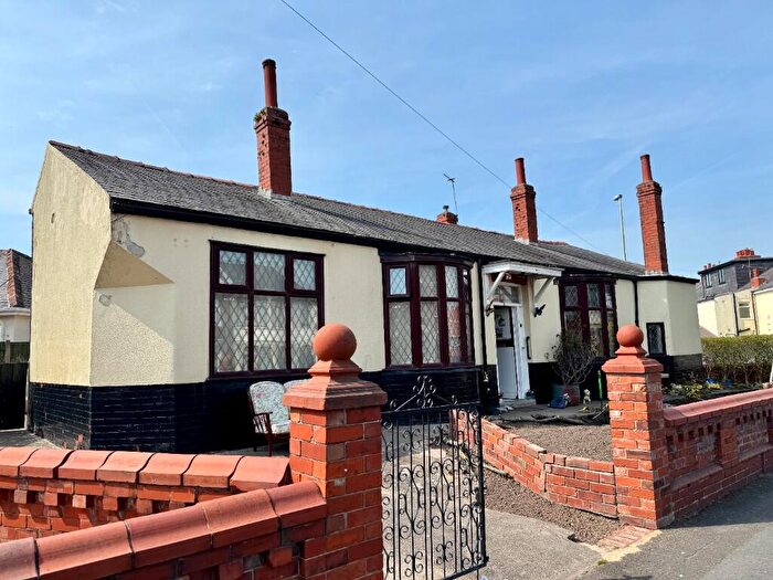 3 Bedroom Detached Bungalow For Sale In Layton Road, Blackpool, Lancashire, FY3