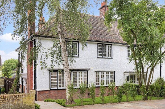 4 Bedroom Semi Detached House For Sale In Hampstead Way, London, NW11