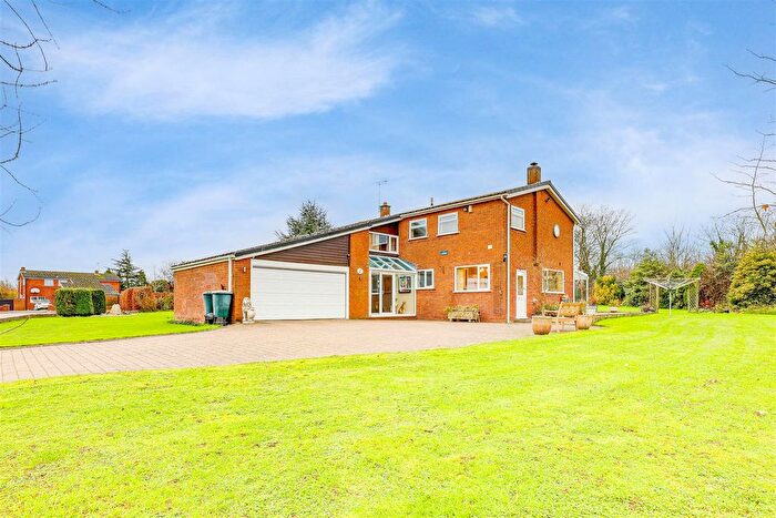 5 Bedroom Detached House For Sale In Sycamore Lane, Bleasby, Nottinghamshire, NG14