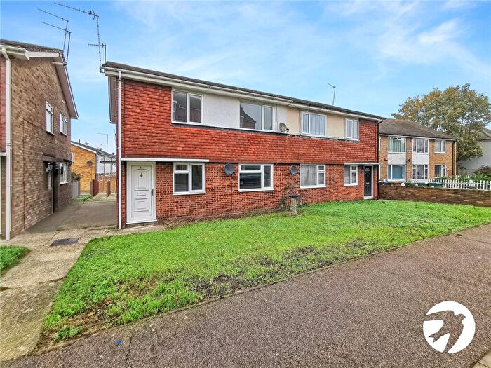 2 Bedroom Maisonette To Rent In Lessness Park, Belvedere, DA17