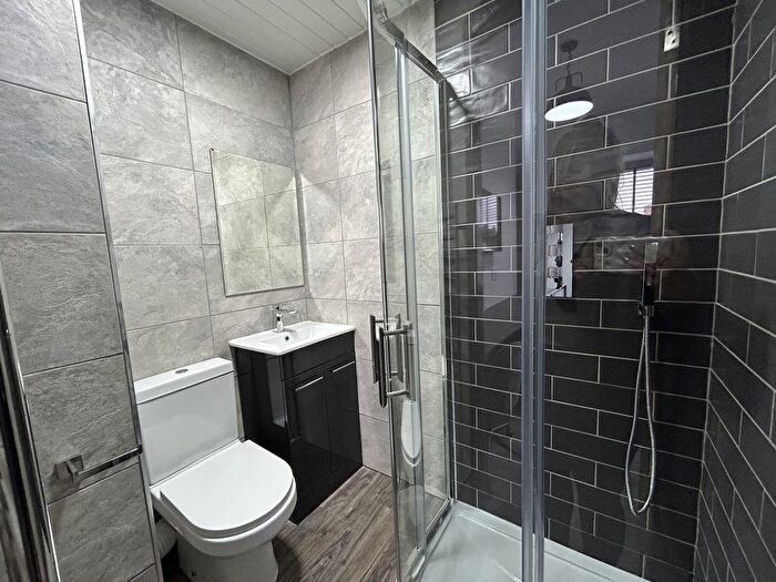 2 Bedroom Flat To Rent In Portland Terrace, Sandyford, Newcastle Upon Tyne, NE2