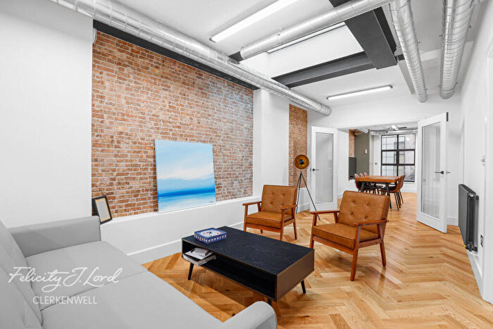 3 Bedroom Flat For Sale In Hatton Garden, London, EC1N