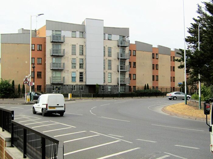 2 Bedroom Flat For Sale In Blade Court, Oldchurch Road, Romford, RM7