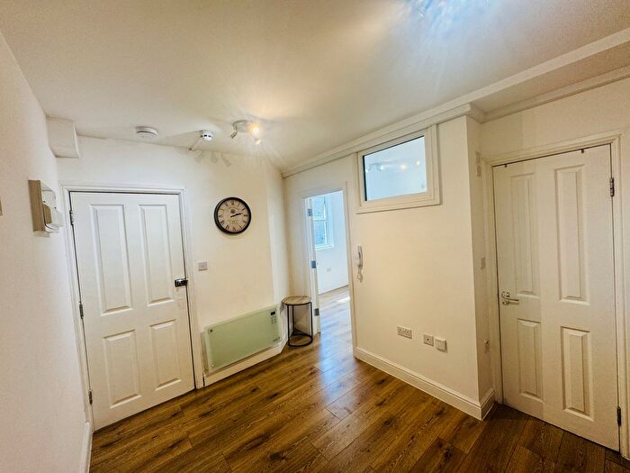 1 Bedroom Flat To Rent In Balaam Street, E13
