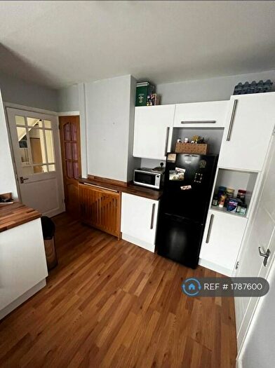 3 Bedroom Semi-Detached House To Rent In Empire Road, Coventry, CV4