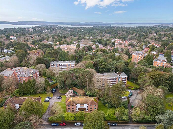 2 Bedroom Apartment For Sale In Tower Road, Poole, BH13