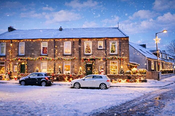 2 Bedroom Flat For Sale In Flat / Viewpark, Beith, KA15