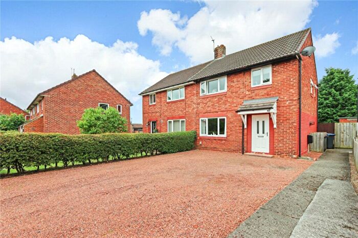 3 Bedroom Semi-Detached House To Rent In Brackenfield Road, Durham, DH1