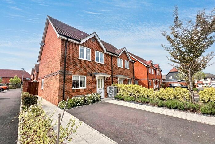3 Bedroom Semi-Detached House For Sale In Bishopdown Farm, SP1
