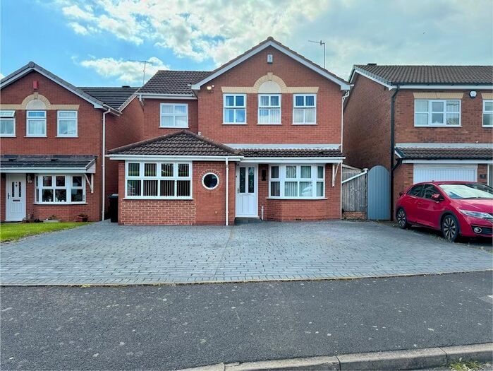 4 Bedroom Property To Rent In Clearwell Gardens, Dudley, DY1
