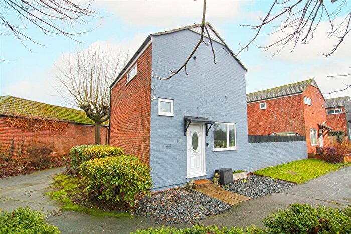 2 Bedroom Detached House For Sale In Hethersett Close, Newmarket, CB8