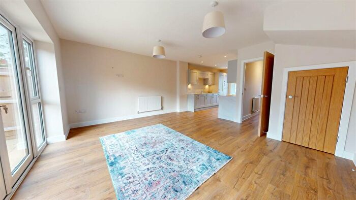 4 Bedroom Detached House For Sale In Celandine Close, Weymouth, DT4