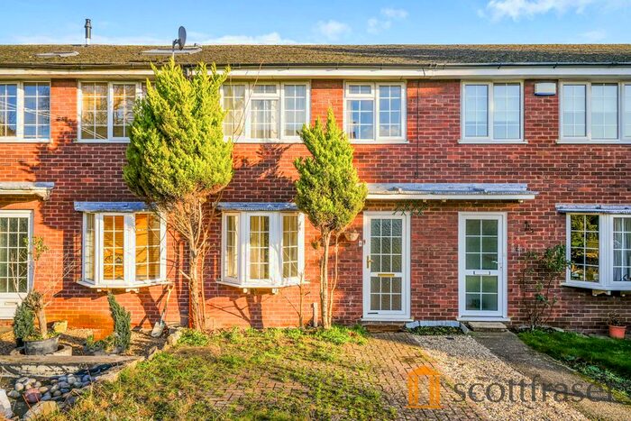 2 Bedroom Terraced House To Rent In Elm Tree Close, Littlemore, OX4