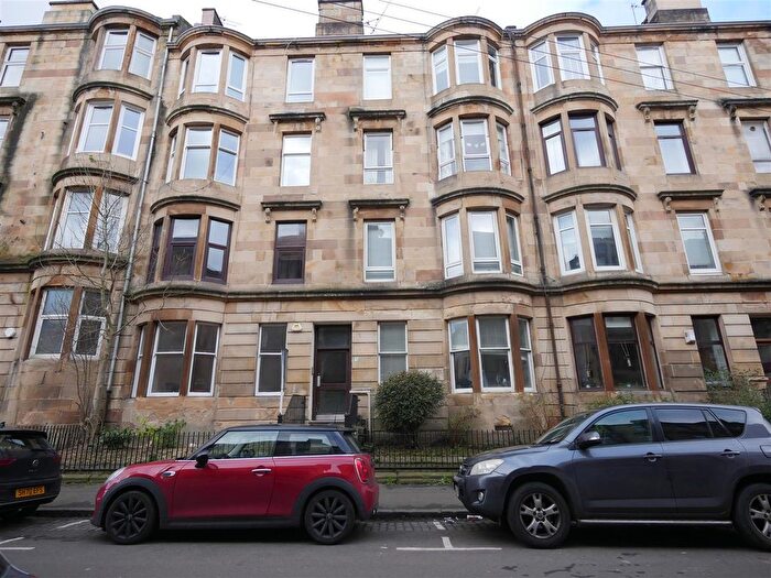 2 Bedroom Flat To Rent In White Street, Glasgow, G11