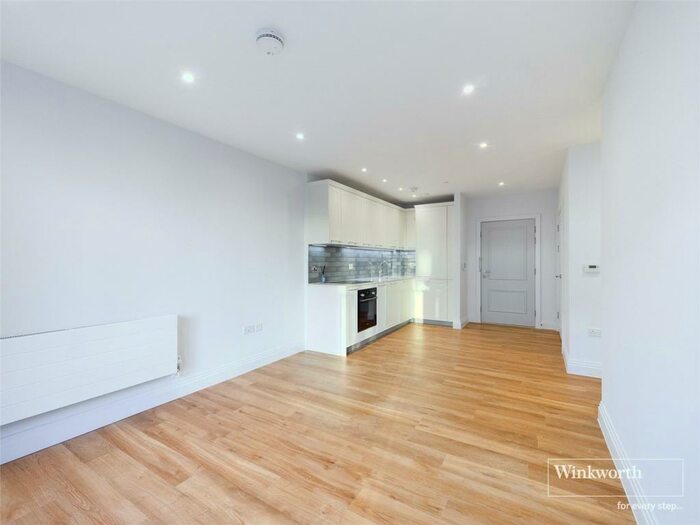 2 Bedroom Apartment To Rent In Palmer Street, Discovery House West, Huntley Wharf, Reading, RG1