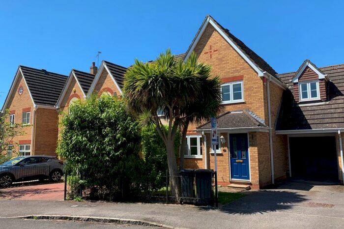 3 Bedroom Terraced House To Rent In Coriander Way, Whiteley, PO15