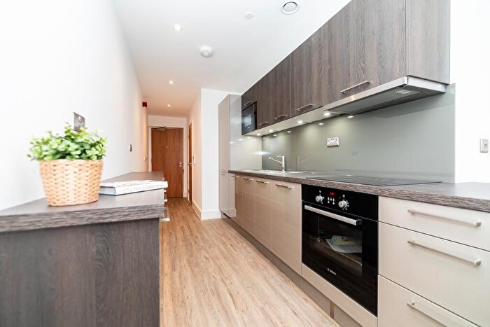 1 Bedroom Apartment To Rent In Cloth Halls, Spinning Acres Lane, Headingley, Leeds, LS6