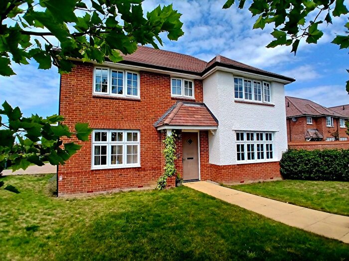 4 Bedroom Detached House For Sale In Archer Road, Tonbridge, TN12