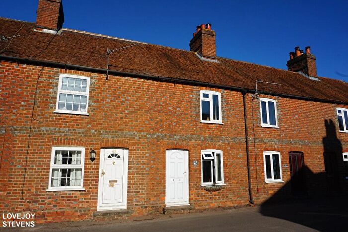 2 Bedroom Terraced House To Rent In High Street, Kintbury, RG17