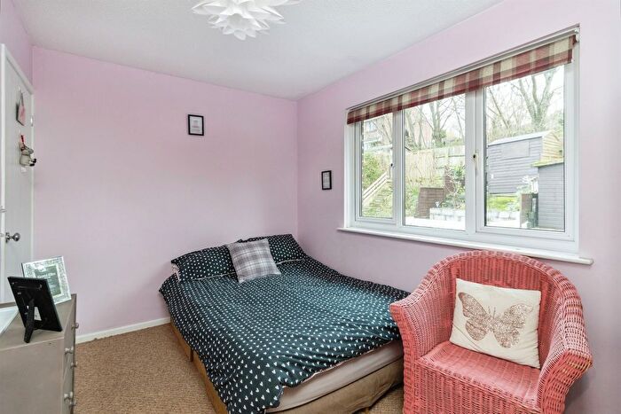 2 Bedroom End Of Terrace House For Sale In Kinnerton Way, Exeter, EX4