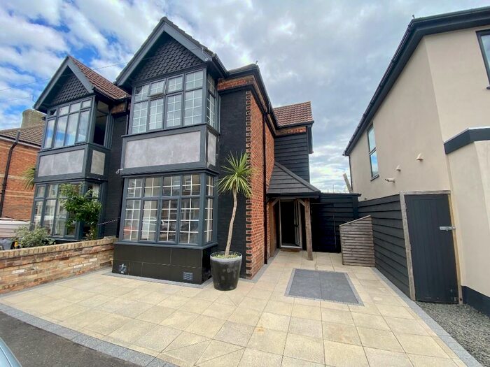 4 Bedroom Semi-Detached House To Rent In Stourfield Road, Bournemouth, Dorset, BH5