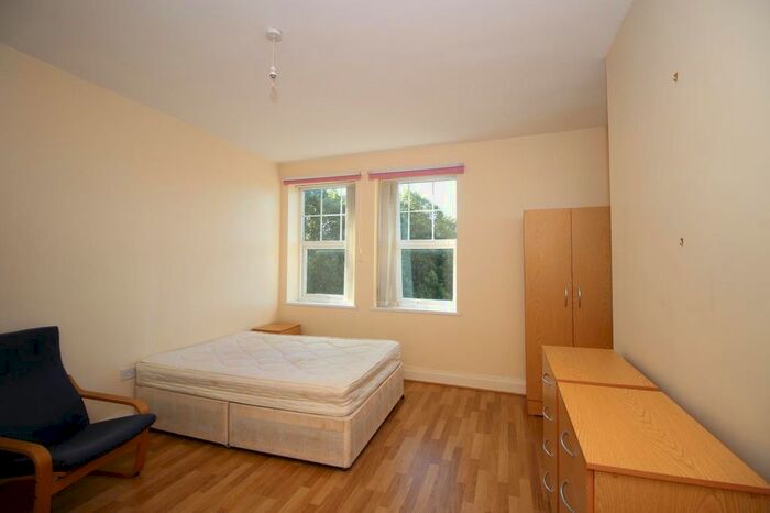 6 Bedroom Maisonette To Rent In Harrogate House, Shieldfield, Newcastle Upon Tyne, NE2