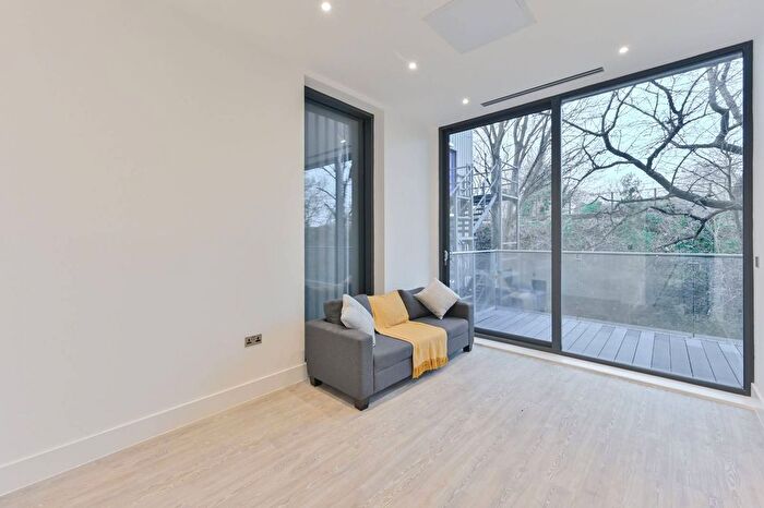 1 Bedroom Flat For Sale In Gwynne Road, Battersea, London, SW11