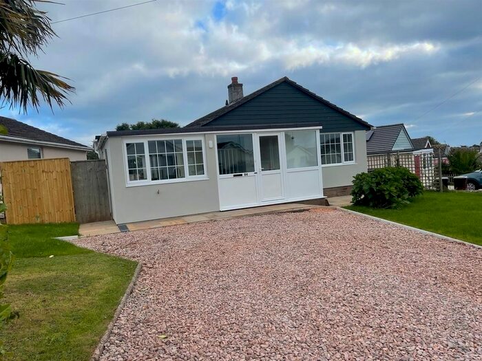 3 Bedroom Bungalow To Rent In Davies Avenue, Paignton, TQ4