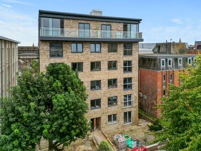 2 Bedroom Apartment To Rent In St Leonards Road, Eastbourne, BN21